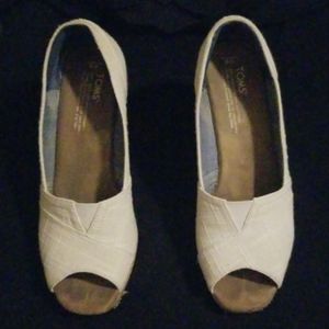 Tom's wedges